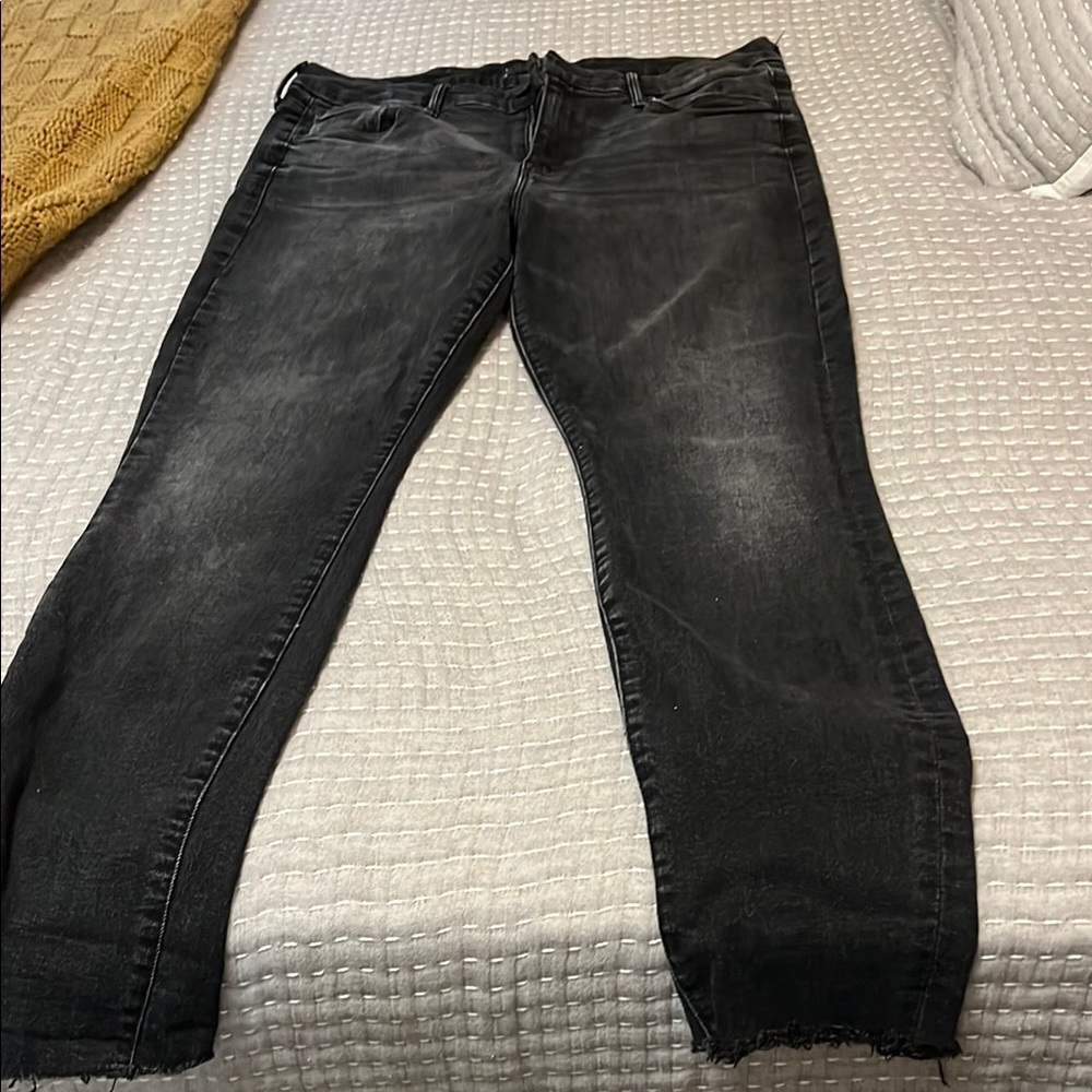 Black faded, mother, jeans, in  great condition